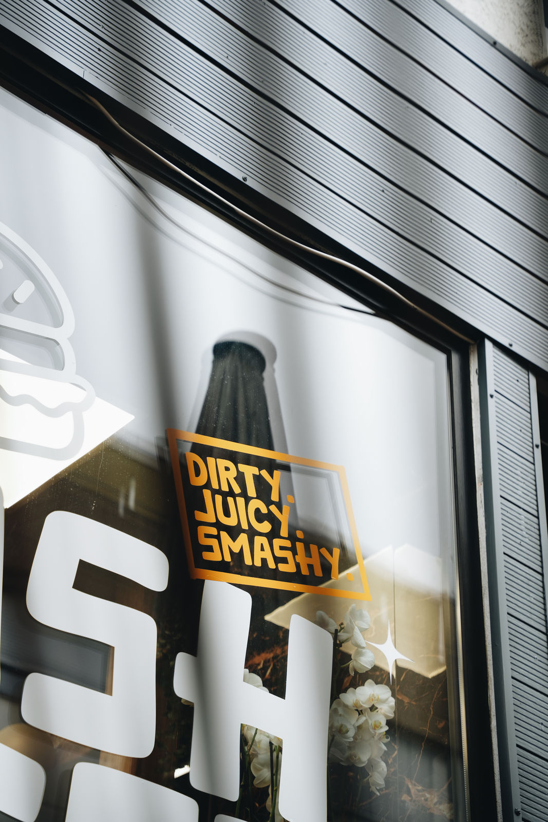Dirty Juicy Smashy Neonschild